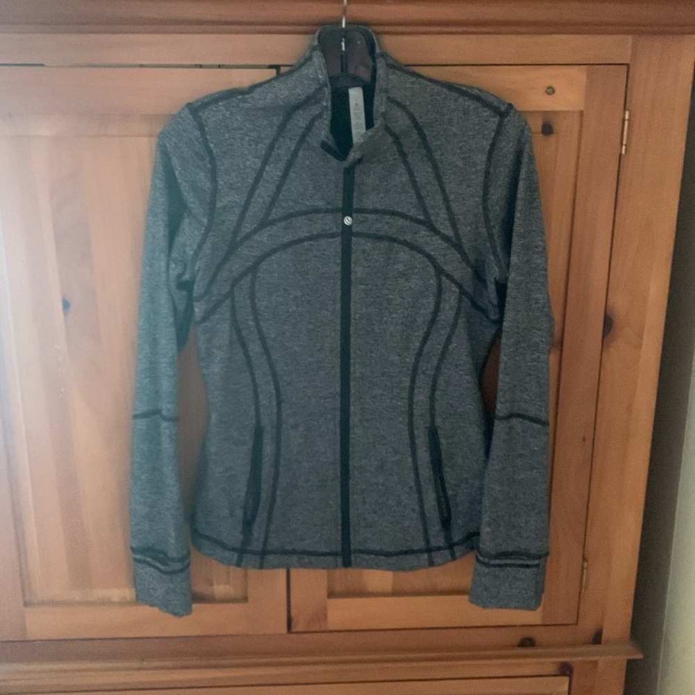 Lululemon black/grey zip up thin sweater